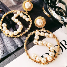 Load image into Gallery viewer, Women Simple Simulated Pearl Number 5 Big Circle Earrings Black Ribbon Weaves