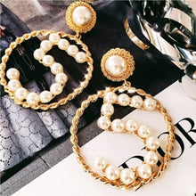 Load image into Gallery viewer, Women Simple Simulated Pearl Number 5 Big Circle Earrings Black Ribbon Weaves