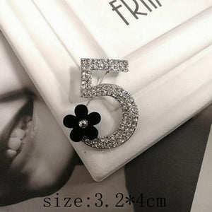 Camellia  Luxury Brand jewlery  style flowers Lapel Pins No 5 pearls Brooches flower Broche Broach Jewelry for Women