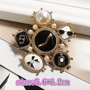 Camellia  Luxury Brand jewlery  style flowers Lapel Pins No 5 pearls Brooches flower Broche Broach Jewelry for Women